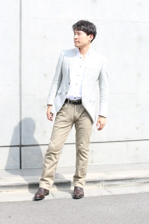 ライトグレーコーデ②
