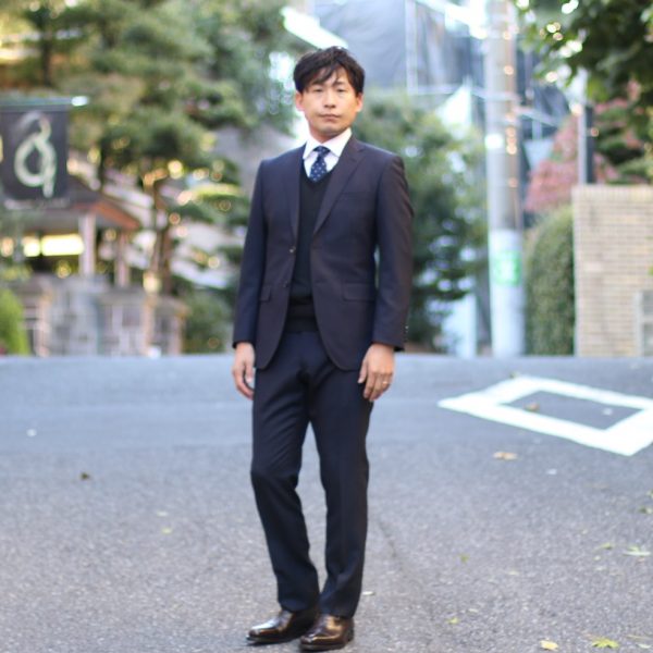 セーターを使ったデキる男のビジネスカジュアル コツとコーデ10