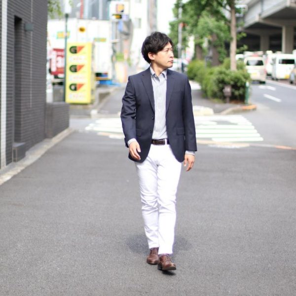 デキる男のビジネスカジュアル用ジーンズの選び方とお洒落な着こなし